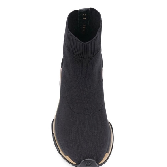 Salvatore Ferragamo Shoes - Picture 2 of 5